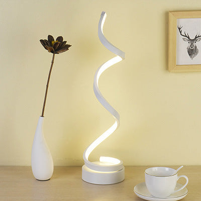 Lumora AuraGlow Cordless Table Lamp - Rechargeable dimmable LED lamp